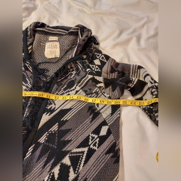 Billabong Women's Black & Cream Southwestern Print Cardigan With Fringe #boho - Picture 5 of 7